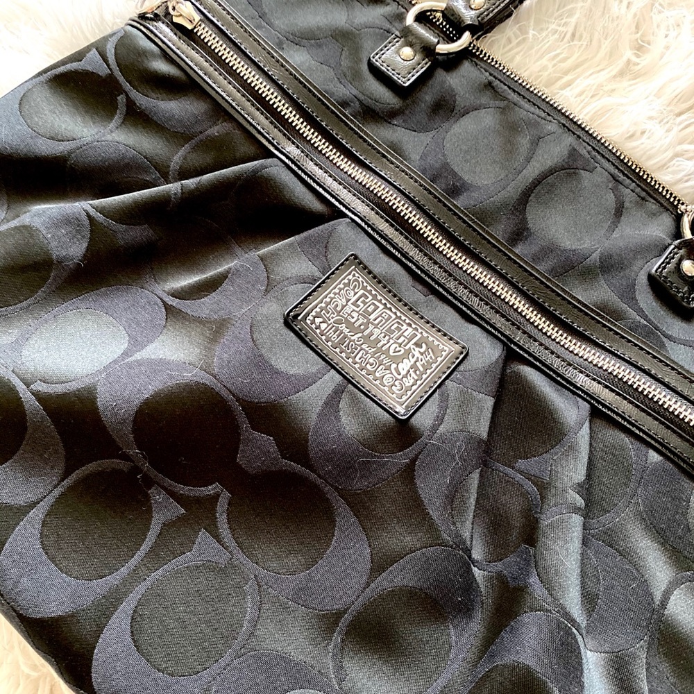 COACH Daisy Signature Tote NWT